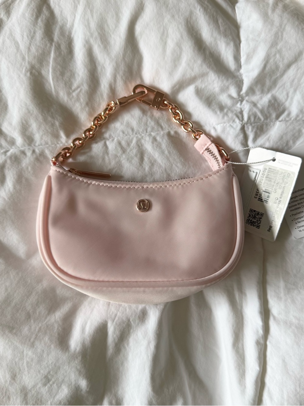 NWT - Lululemon City Essentials
Nano Shoulder Bag - Pearl Pink/ Rose Gold